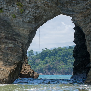 Uvita - Bahia Ballena - Cave